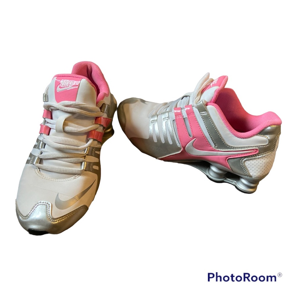 Nike shox sparkly pink details size 9 gently used